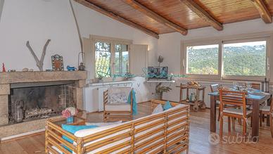 Villetta a pochi minuti da San Pantaleo