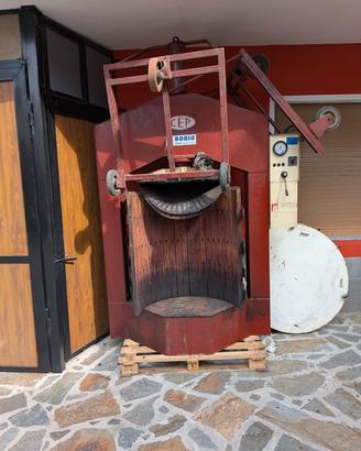 torchio idraulico per uva 
