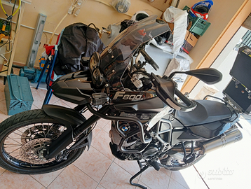 Gs F800 tripla black