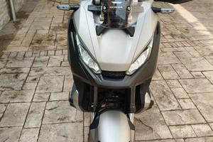HONDA X-ADV anno 2020