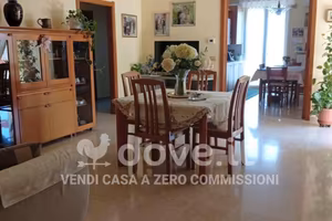 Appartamento di 135 m² con 4 locali e posto auto a