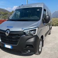 Font Vendôme Master Van XS campervan 5,50m 3 posti