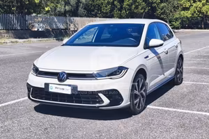 VOLKSWAGEN Polo 1.0 TSI R-Line