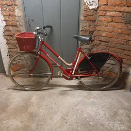 Bianchi tutta originale,come nuova.