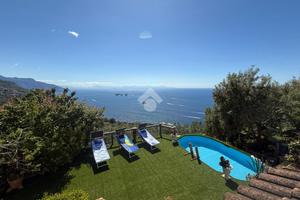 CASA INDIPENDENTE A MASSA LUBRENSE