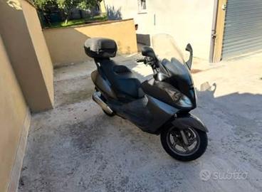 Aprilia atlantic 250