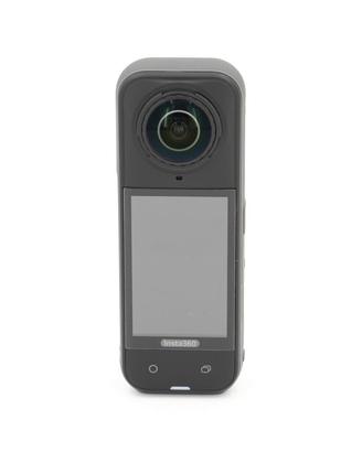 Insta360 X5