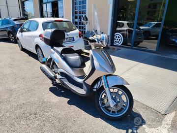 Piaggio Beverly 500