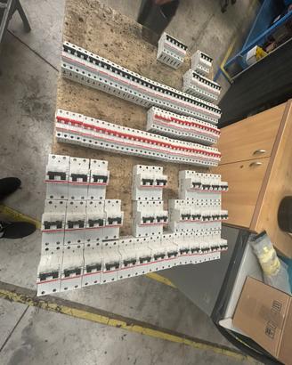 Interruttori in stock