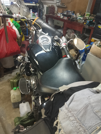 Moto in eccellenti condizioni,non incidentata