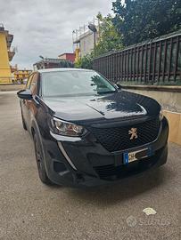 PEUGEOT 2008 1.2 BENZINA EAT 8 ACTIVE PACK AUT.