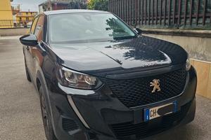PEUGEOT 2008 1.2 BENZINA EAT 8 ACTIVE PACK AUT.