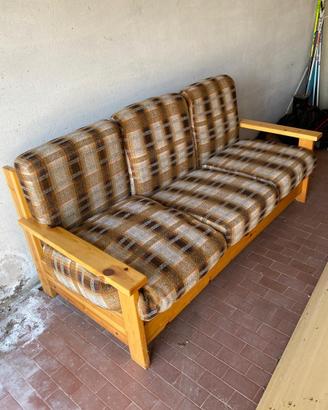 Divano letto con poltrona in legno massello