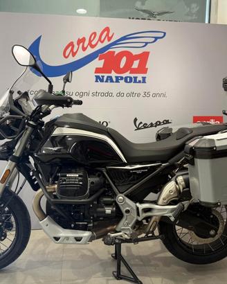 Moto Guzzi V85 GUARDIA D'ONORE