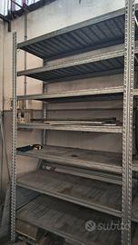 Scaffale in metallo usato