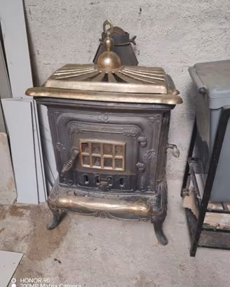 Stufa a legno