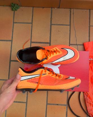 NIKE HYPERVENOM PHANTOM II