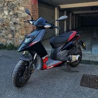 Aprilia Motard 125