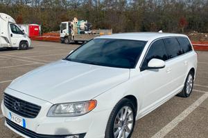 Volvo V70 III d4 summun