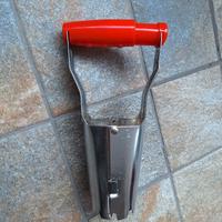 foraterra o piantatore per bulbi e piantine