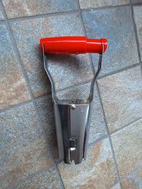 foraterra o piantatore per bulbi e piantine