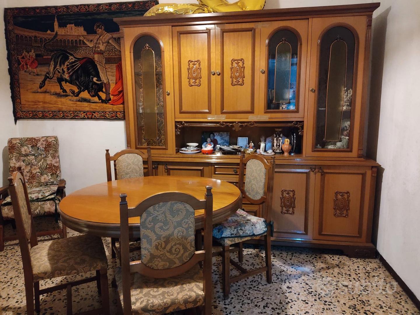 Credenza con tavolo + 6 sedie - Arredamento e Casalinghi In vendita a Sud  Sardegna