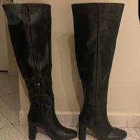 Stivale al ginocchio ZARA