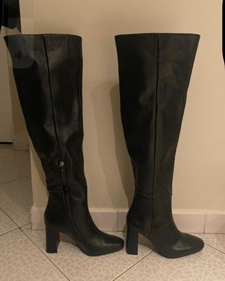 Stivale al ginocchio ZARA