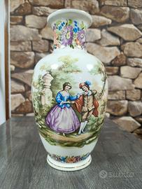 Vaso in porcellana dipinto a mano 