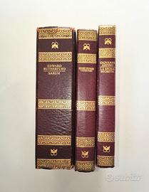 Set di tre libri con copertina rigida in similpell