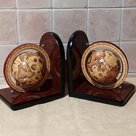 2 reggi libri mappamondo 