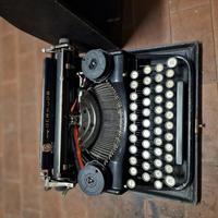 macchina da scrivere 