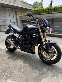 Triumph street triple 675