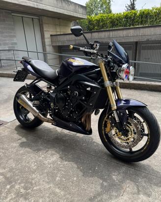 Triumph street triple 675