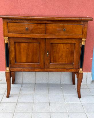 Piccola Credenzina in stile in noce