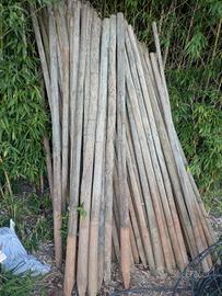 Pali in legno in diverse misure 