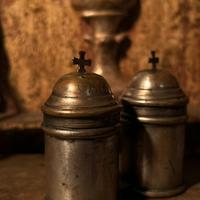 Vecchio kit per Oli Santi o Crisma