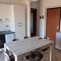 Tavolo legno pino chiaro