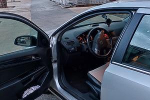 Opel Astra H