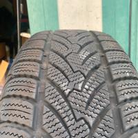 Gomme 4 Stagioni 215/60 R17 leggere testo annuncio