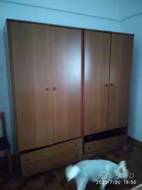 doppio armadio in legno