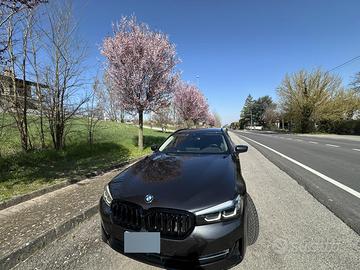 D Touring Mild-hybrid  Pelle Allestimento Luxury