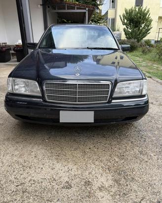 Mercedes-Benz C 220D