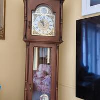 orologio a pendolo classico funzionante