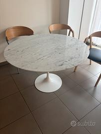 Tavolo Tulip H73 - Marmo bianco Carrara (d 120cm)