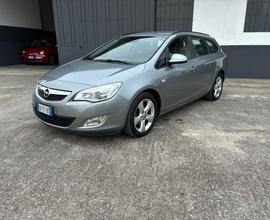 Opel Astra 1.3 CDTI. Neopatentati. Garanzia