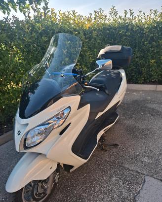 Suzuki Burgman 400