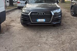 Audi q7 3.0 tfsi 333cv 7 posti
