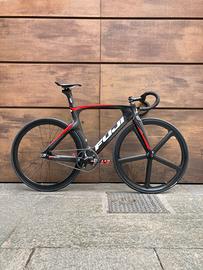 Fuji track elite pista