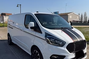 Ford transit Custom Sport autom. 185 cv lungo